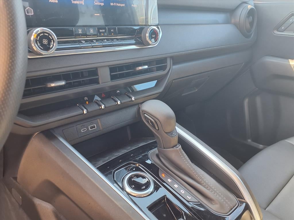 2024 Chevrolet Colorado WT