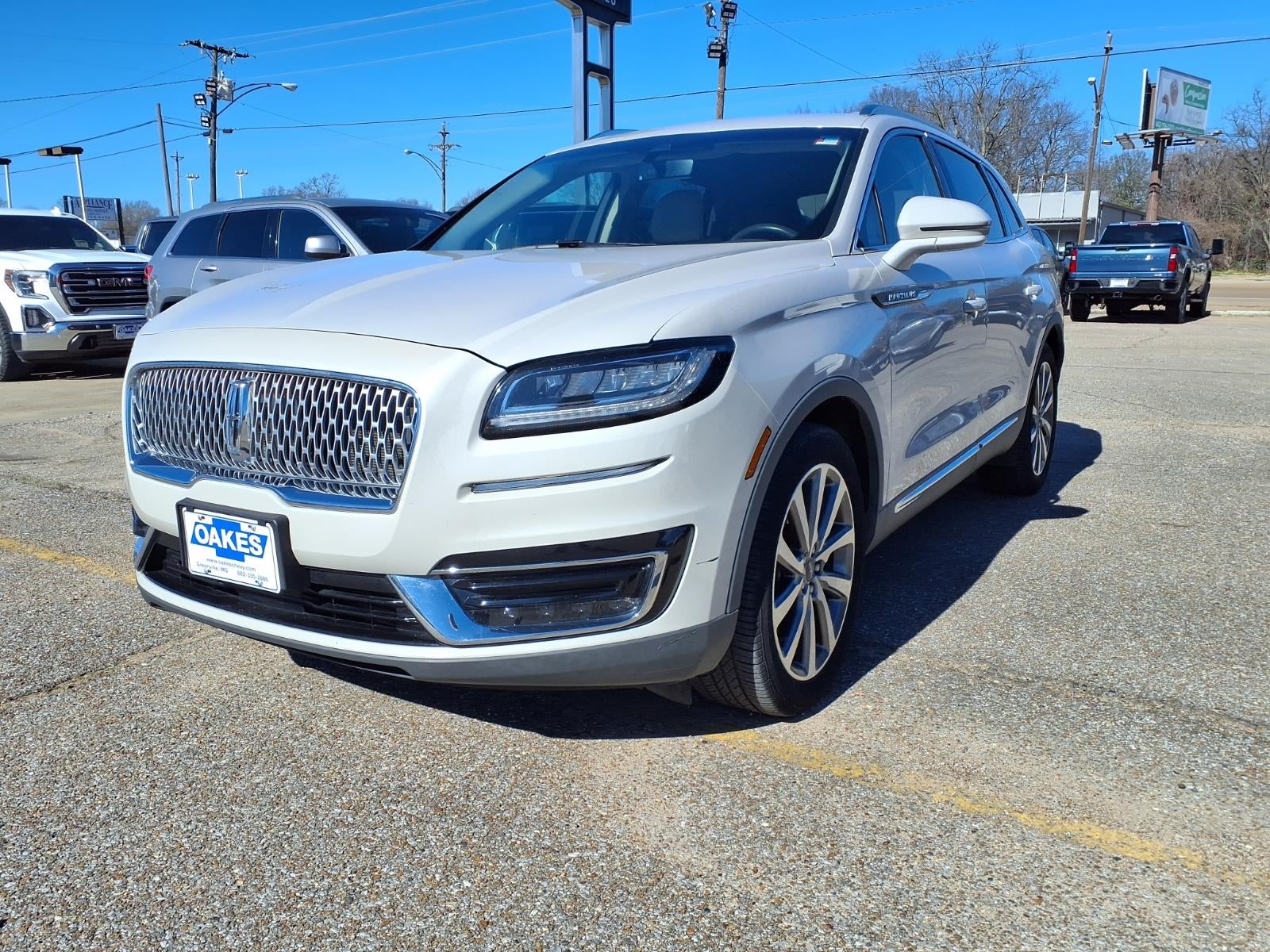 2019 Lincoln Nautilus Select