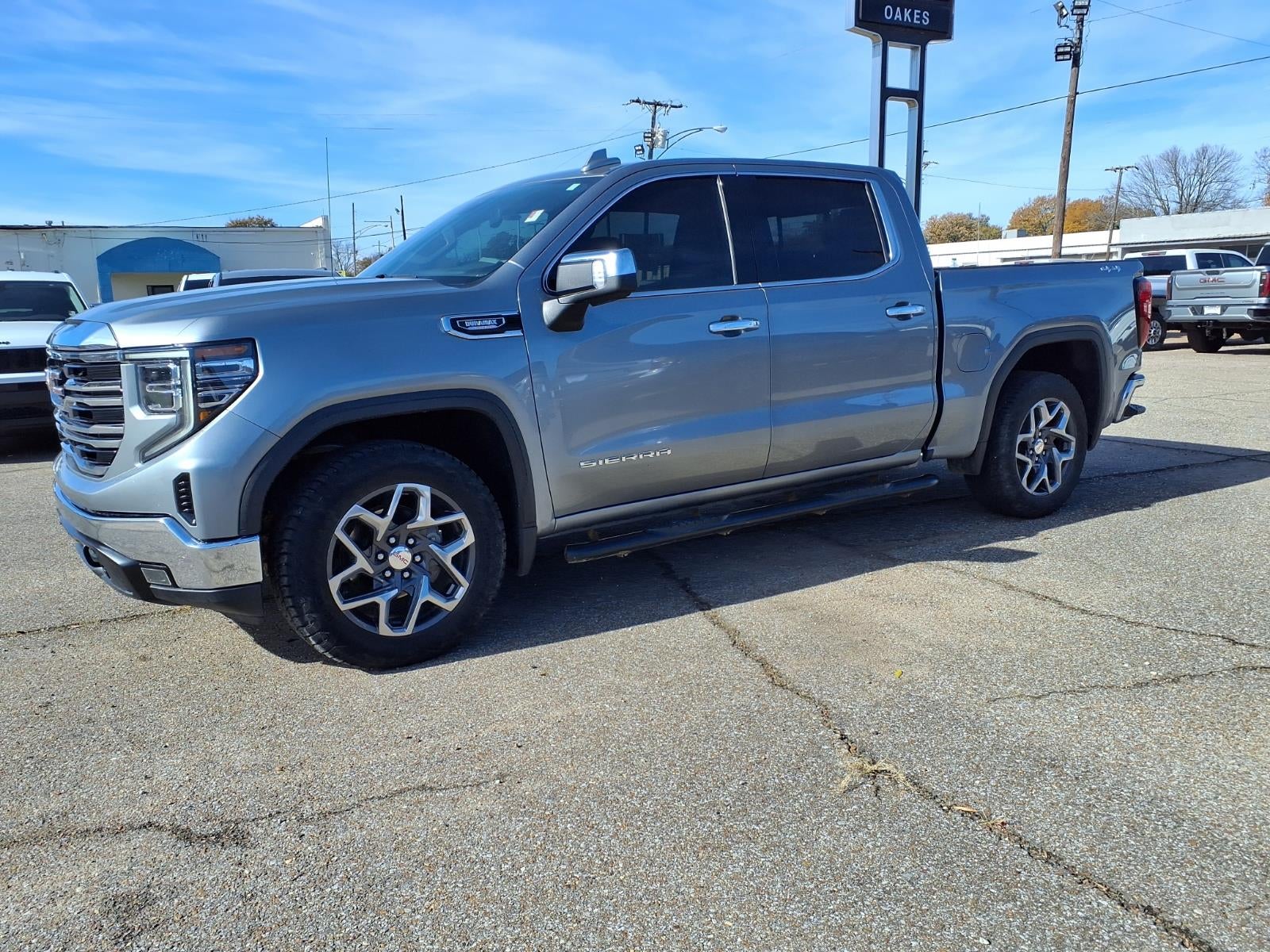 2023 GMC Sierra 1500 SLT