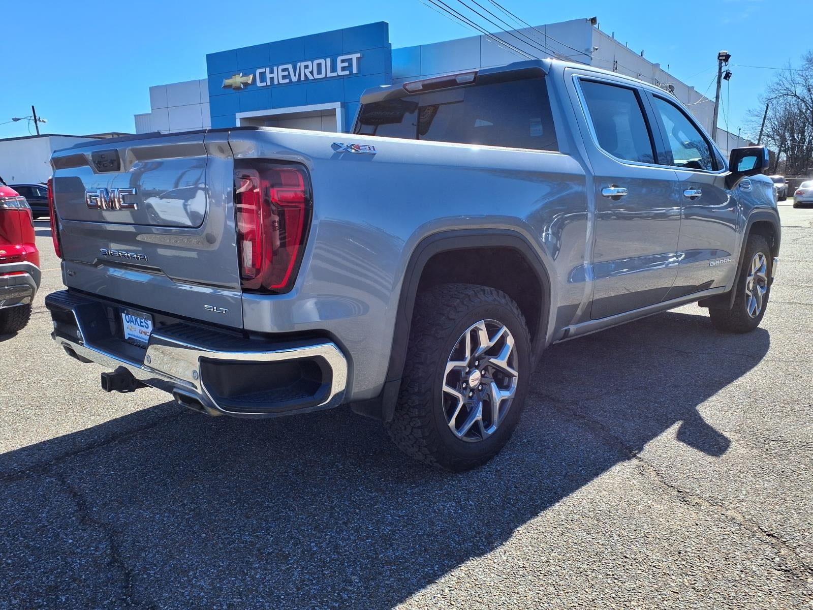 2024 GMC Sierra 1500 SLT