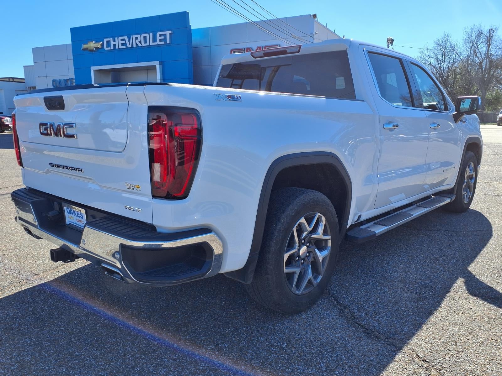 2024 GMC Sierra 1500 SLT