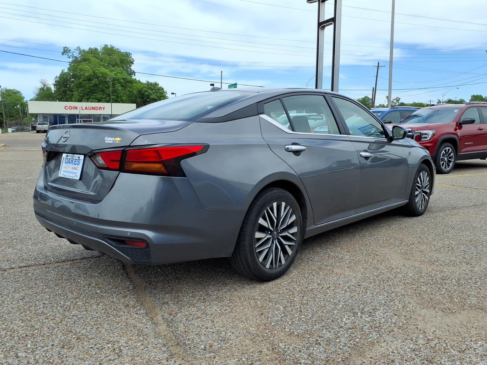 2025 Nissan Altima SV