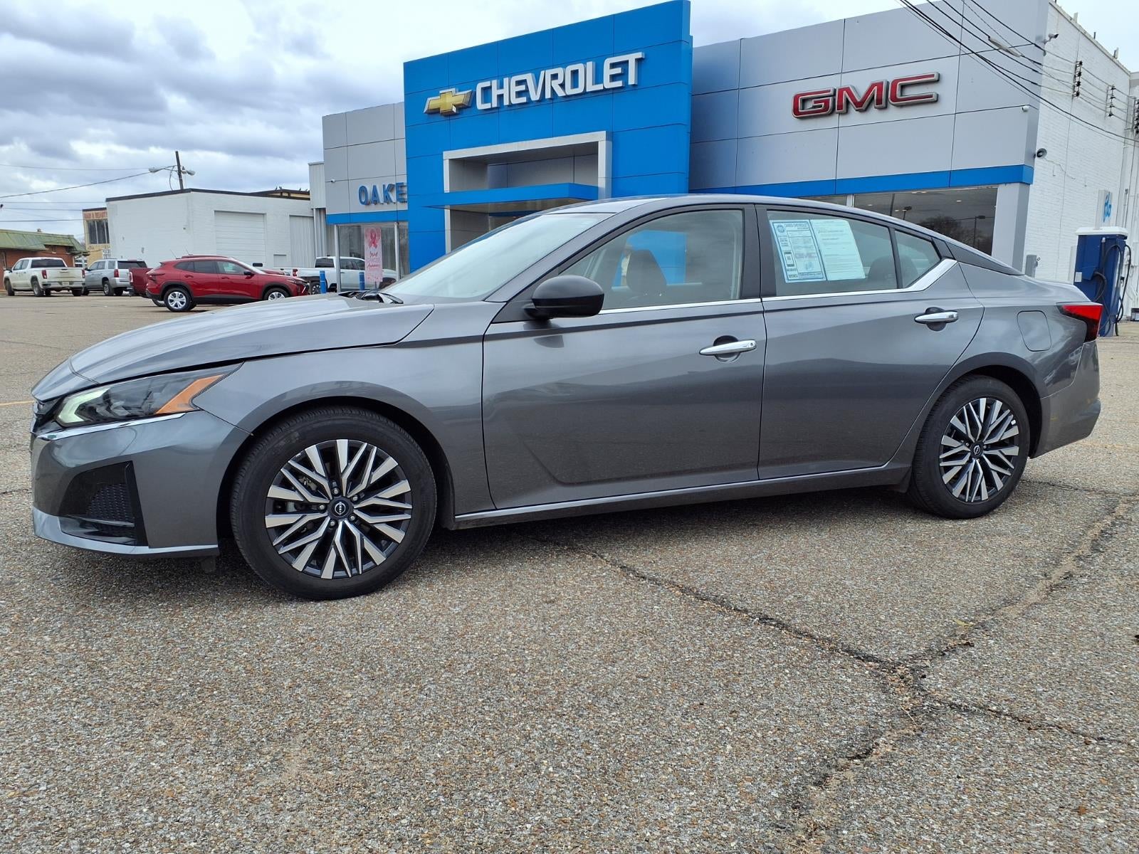 2025 Nissan Altima SV