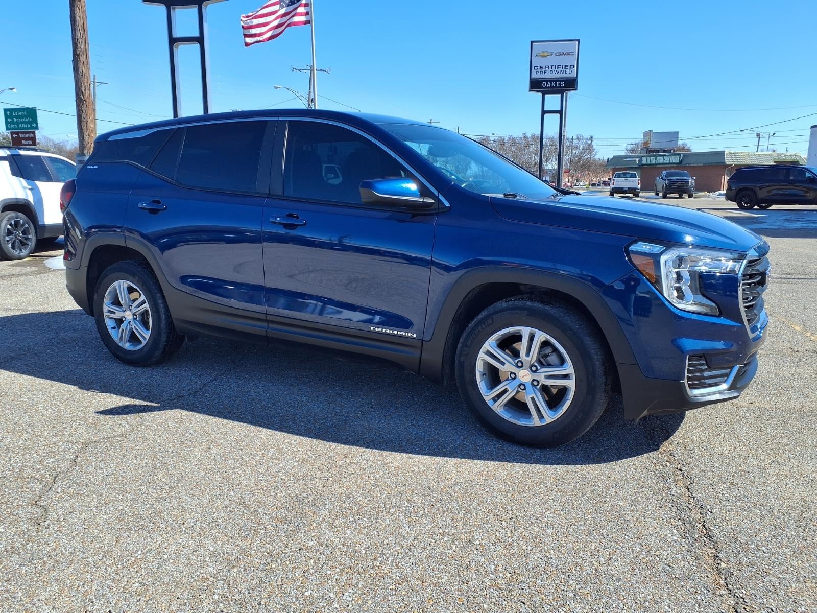 2022 GMC Terrain SLE