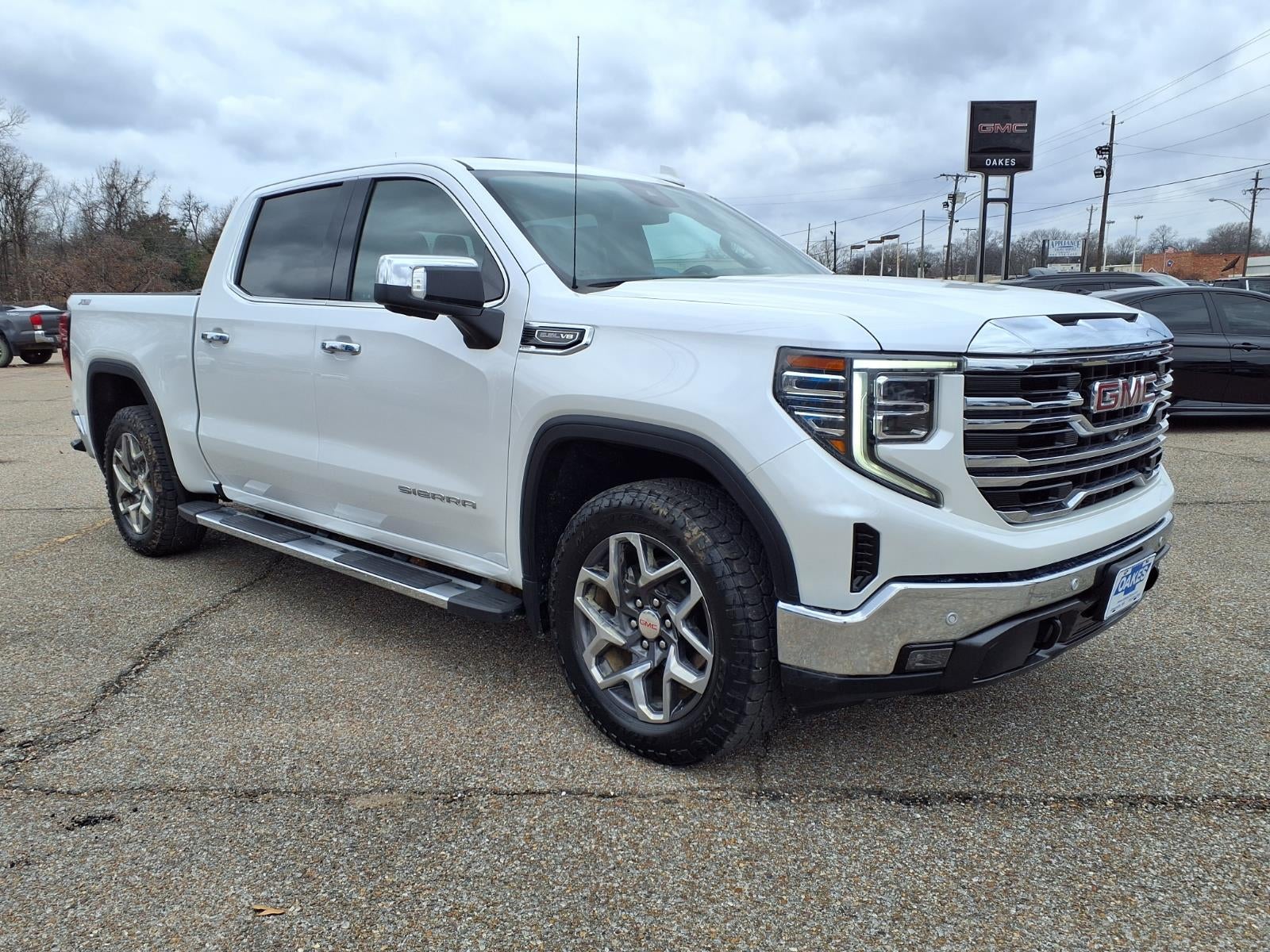 2024 GMC Sierra 1500 SLT